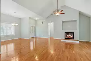 1074 Trotters Blvd, Summerville, SC 29483 - Photo 11