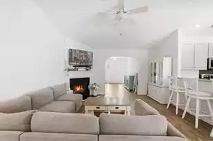1572 Wellesley Cir, Mount Pleasant, SC 29466 - Photo 7