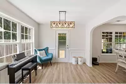 1572 Wellesley Circle, Mount Pleasant, SC 29466 - Photo 11