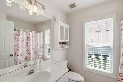 1572 Wellesley Circle, Mount Pleasant, SC 29466 - Photo 17