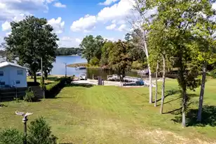 1228 Lesesne Dr, Manning, SC 29102 - Photo 15
