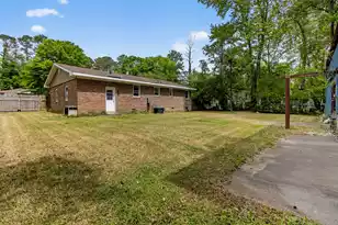 221 Forest Cir, Summerville, SC 29483 - Photo 29