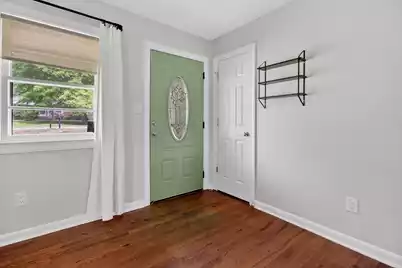 221 Forest Circle, Summerville, SC 29483 - Photo 9