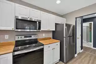 2140 Kings Gate Ln, Mount Pleasant, SC 29466 - Photo 17