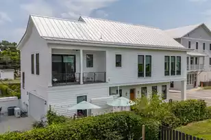 706 Bladen St, Beaufort, SC 29902 - Photo 3