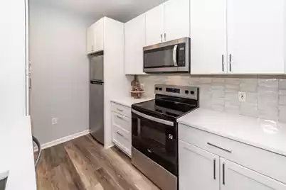 1300 Park West Boulevard #611, Mount Pleasant, SC 29466 - Photo 9