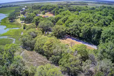 2107 Sol Legare Road, Charleston, SC 29412 - Photo 9