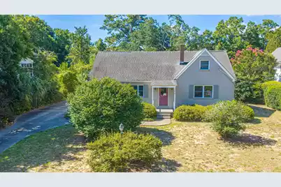 279 Hawthorne Street, Mount Pleasant, SC 29464 - Photo 1