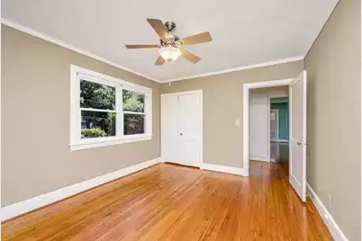 279 Hawthorne Street, Mount Pleasant, SC 29464 - Photo 15