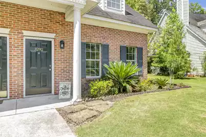 3292 Queensgate Way, Mount Pleasant, SC 29466 - Photo 3