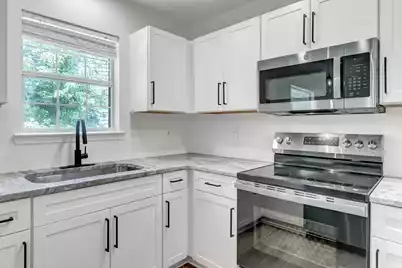 3292 Queensgate Way, Mount Pleasant, SC 29466 - Photo 11