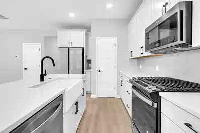 8614 Windsor Hill Boulevard, North Charleston, SC 29420 - Photo 11