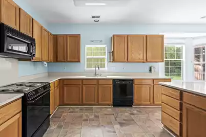 1391 Lakecrest Court, Mount Pleasant, SC 29466 - Photo 13