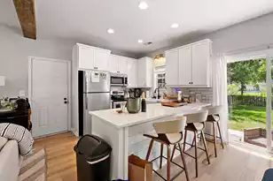 1655 Lauda Dr, Mount Pleasant, SC 29464 - Photo 7