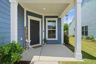 619 Daffodil Ct, Summerville, SC 29486 - Photo 3