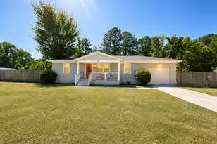 134 Wells Cir, Saint Stephen, SC 29479 - Photo 5