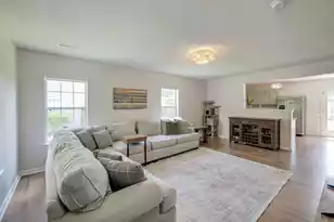 5095 Thornton Dr, Summerville, SC 29485 - Photo 3