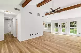 1304 Hampton Dr, Summerville, SC 29486 - Photo 5