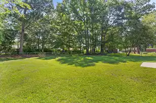 1304 Hampton Dr, Summerville, SC 29486 - Photo 29