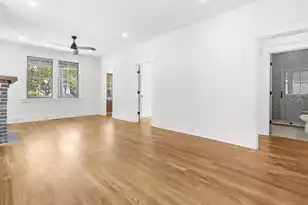 1135 King St, Charleston, SC 29403 - Photo 11