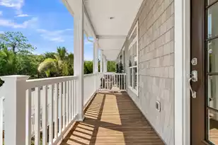 202 Garmouth Ct, Mount Pleasant, SC 29466 - Photo 7