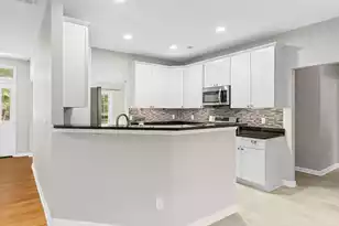 2813 Bottlebrush Ct, Mount Pleasant, SC 29466 - Photo 21