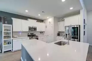 142 Haverhill St, Summerville, SC 29486 - Photo 5