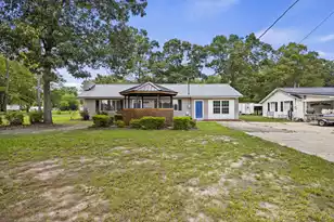 1416 Litzler Dr, Manning, SC 29102 - Photo 1