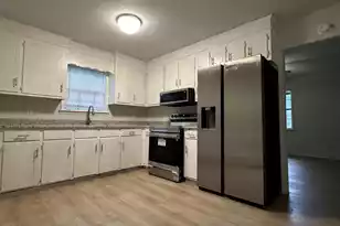 141 Waycross St, Orangeburg, SC 29118 - Photo 21