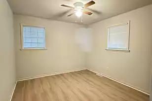 141 Waycross St, Orangeburg, SC 29118 - Photo 9