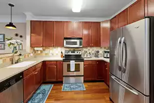 1025 Riverland Woods Pl #Apt 710, Charleston, SC 29412 - Photo 5