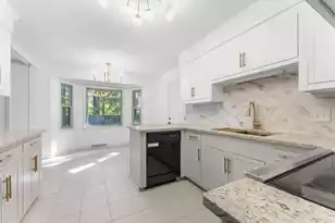 203 Stratford Dr, Summerville, SC 29485 - Photo 7