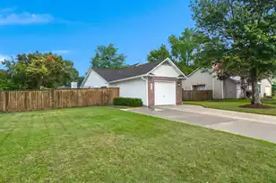 8578 Brookforest Dr, Charleston, SC 29406 - Photo 3