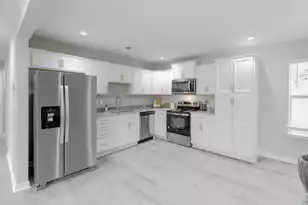 122 Thompson St, Walterboro, SC 29488 - Photo 17
