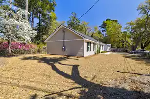 122 Thompson St, Walterboro, SC 29488 - Photo 7