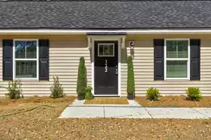 122 Thompson St, Walterboro, SC 29488 - Photo 3