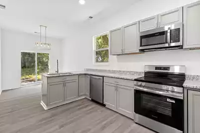 2013 Robertson Boulevard, North Charleston, SC 29406 - Photo 7