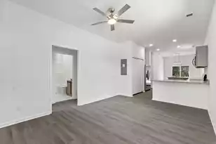 2013 Robertson Blvd, North Charleston, SC 29406 - Photo 3