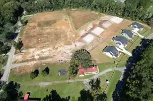 138 Roberts Rd, Summerville, SC 29483 - Photo 3