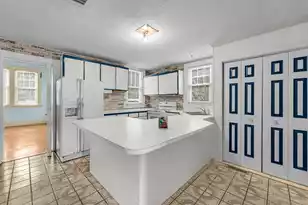 2062 Wappoo Dr, Charleston, SC 29412 - Photo 15