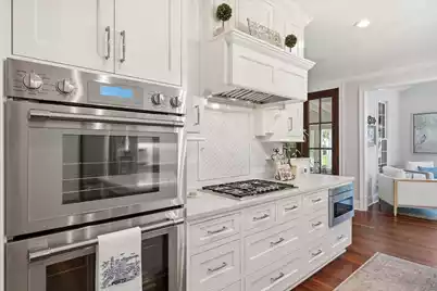 2101 Beckenham Drive, Mount Pleasant, SC 29466 - Photo 13