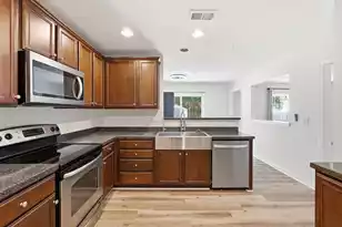 212 Island Green Rd, Goose Creek, SC 29445 - Photo 7