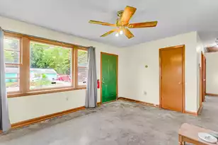 225 Laurel Ave, Goose Creek, SC 29445 - Photo 7