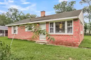 225 Laurel Ave, Goose Creek, SC 29445 - Photo 3