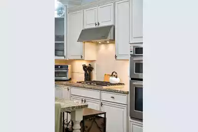 3009 Monhegan Way, Mount Pleasant, SC 29466 - Photo 11