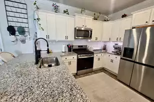 153 Brant Dr, Summerville, SC 29483 - Photo 7