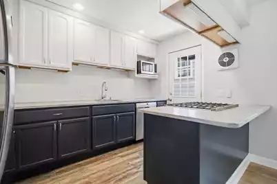 7 Doughty Street #Apt B, Charleston, SC 29403 - Photo 7