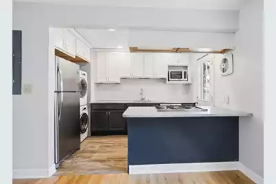 7 Doughty Street #Apt B, Charleston, SC 29403 - Photo 5
