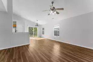 407 Beverly Dr, Summerville, SC 29485 - Photo 7