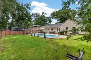 104 Runnymede Ln, Summerville, SC 29485 - Photo 29